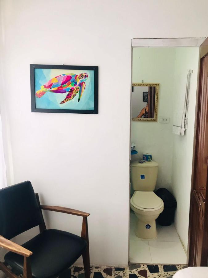 Hostal La 18 ペレイラ エクステリア 写真